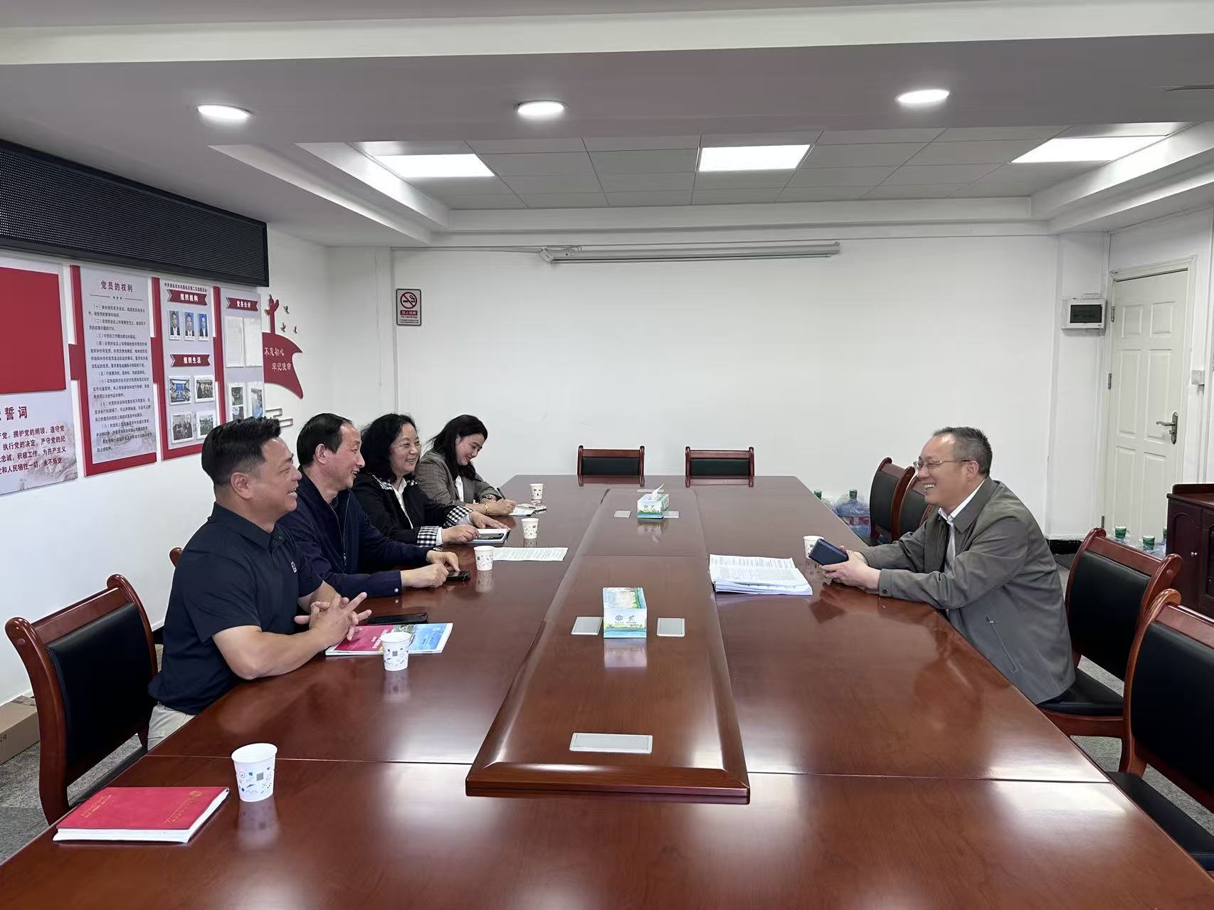 80f8bc4070a2f0d769d7683755a81574