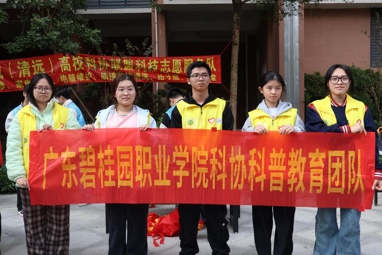 2daa6915f4e04711c1d4e61cf956212