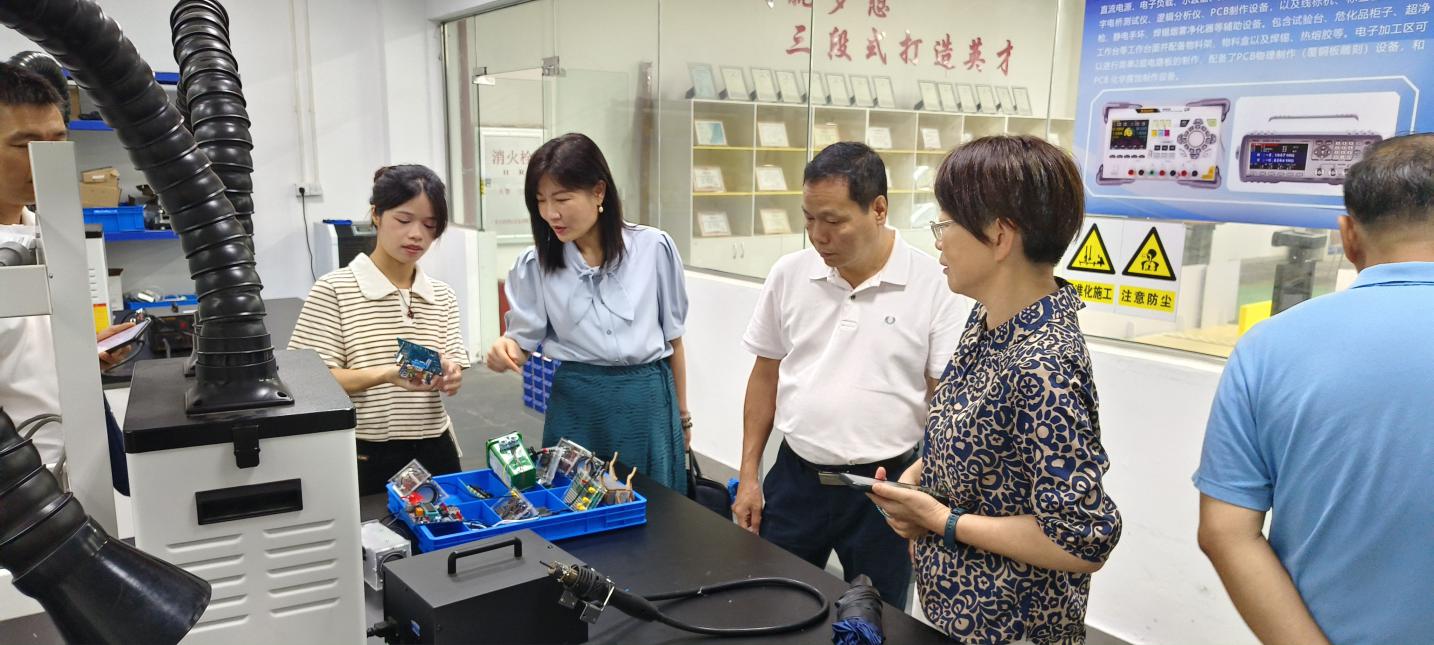 761773642255224d09a7b71af79d125f