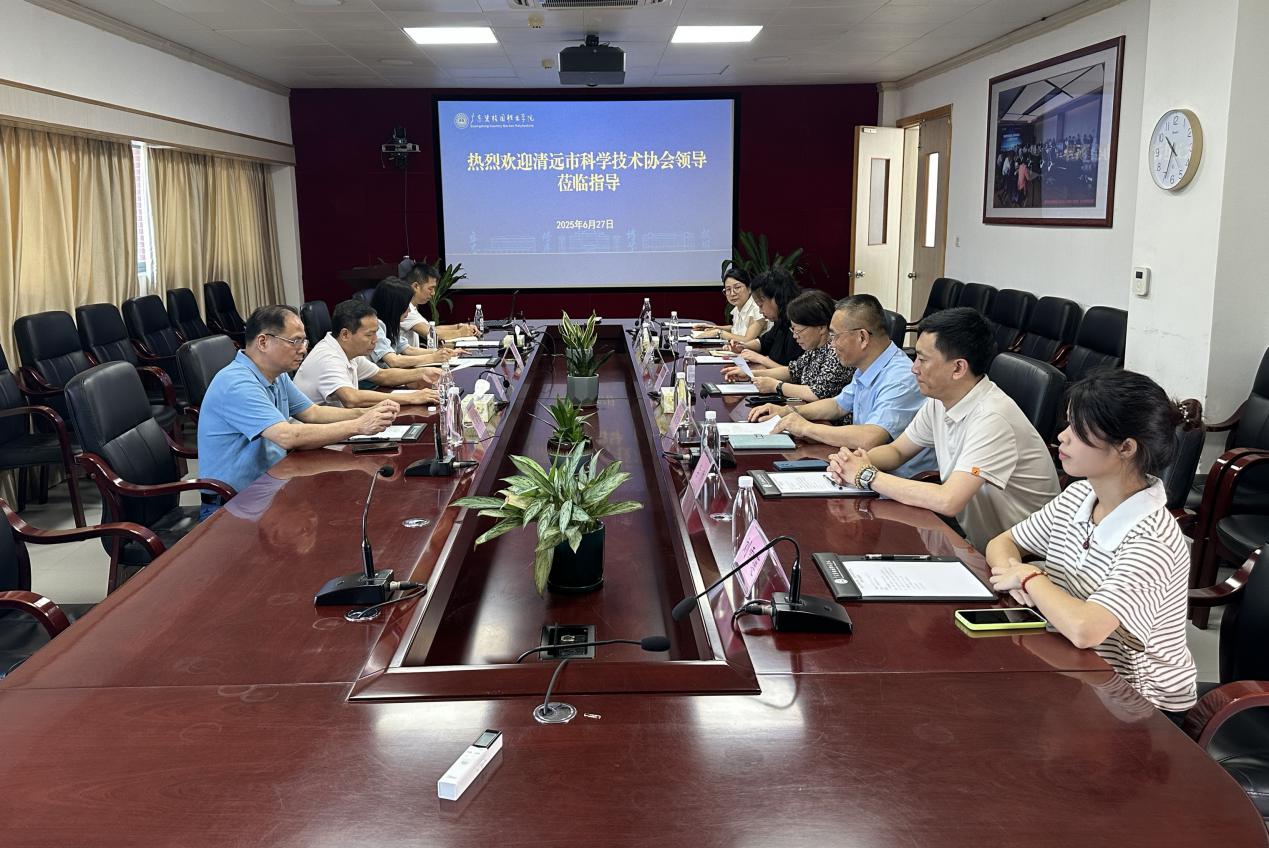 0558071119f85b39d48eff28f2790775